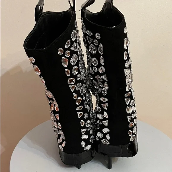 New in Box Lauren Lorraine Hana Black Boots with Rhinestone Accents - Picture 5 of 7